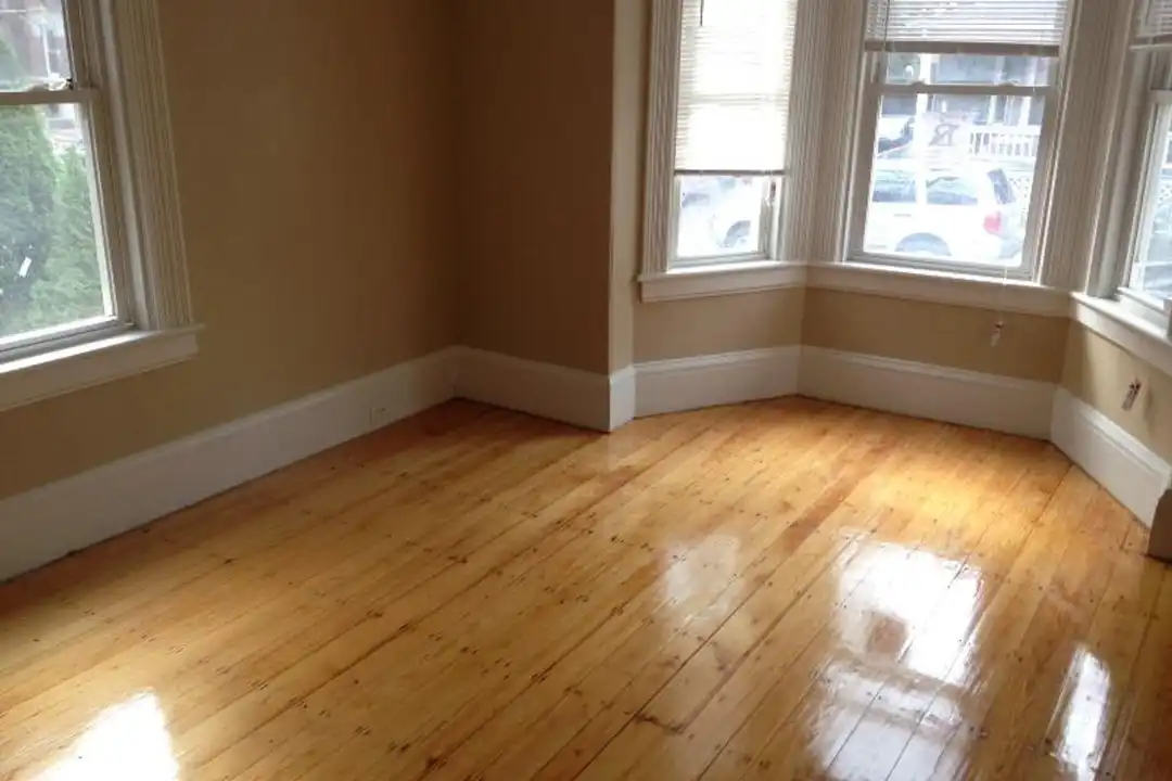 14 Highgate St – další