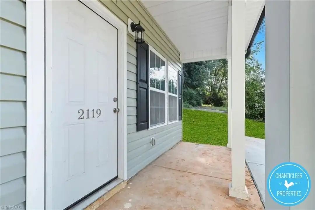 2903 Bolton Pl - View 3