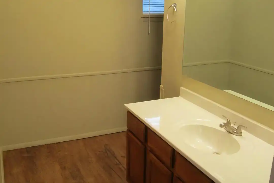 3029 NW 46th St - View 6