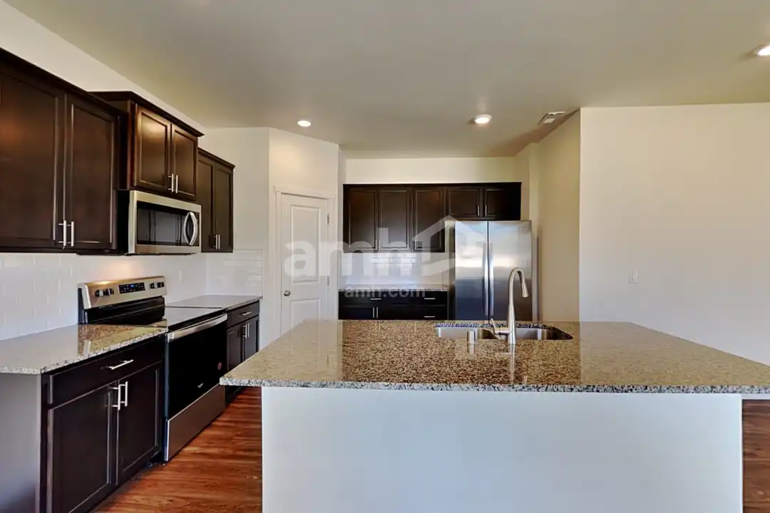 1620 192nd St Ct E – photo 1