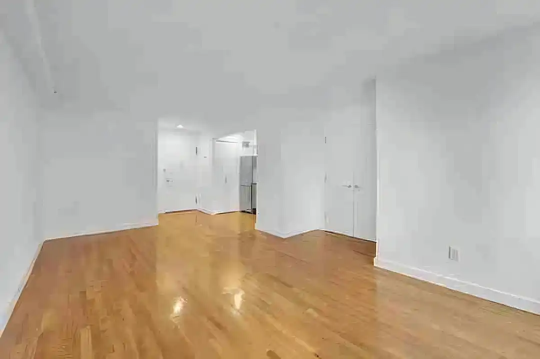 101 W 15th St unit 522 – pohled 6