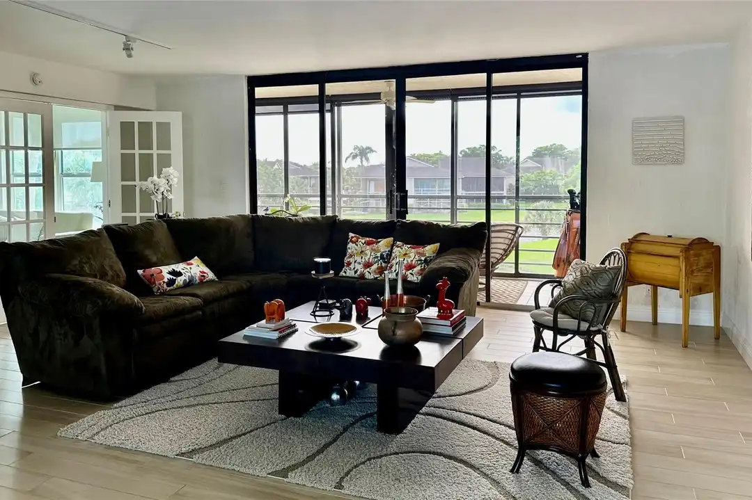 7582 Regency Lake Dr - View 3