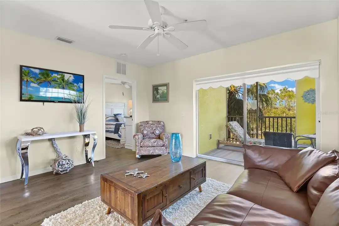 2060 Willow Hammock Cir #D304 - View 2