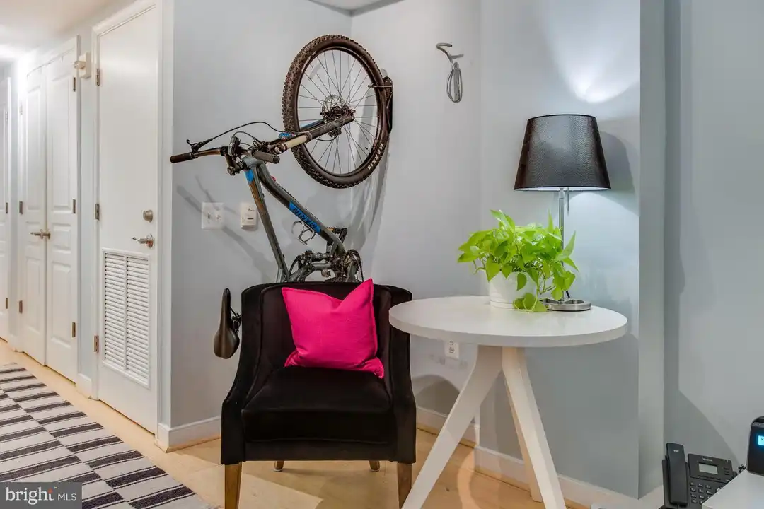Apartment in Washington - More