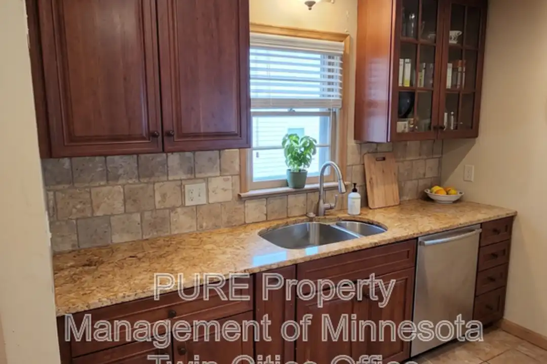 4421 30th Ave S - View 5