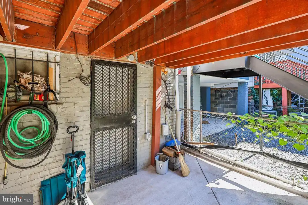 758 19th St NE – photo 1