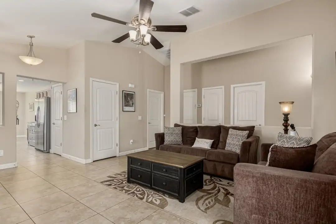 House in San Tan Valley - More