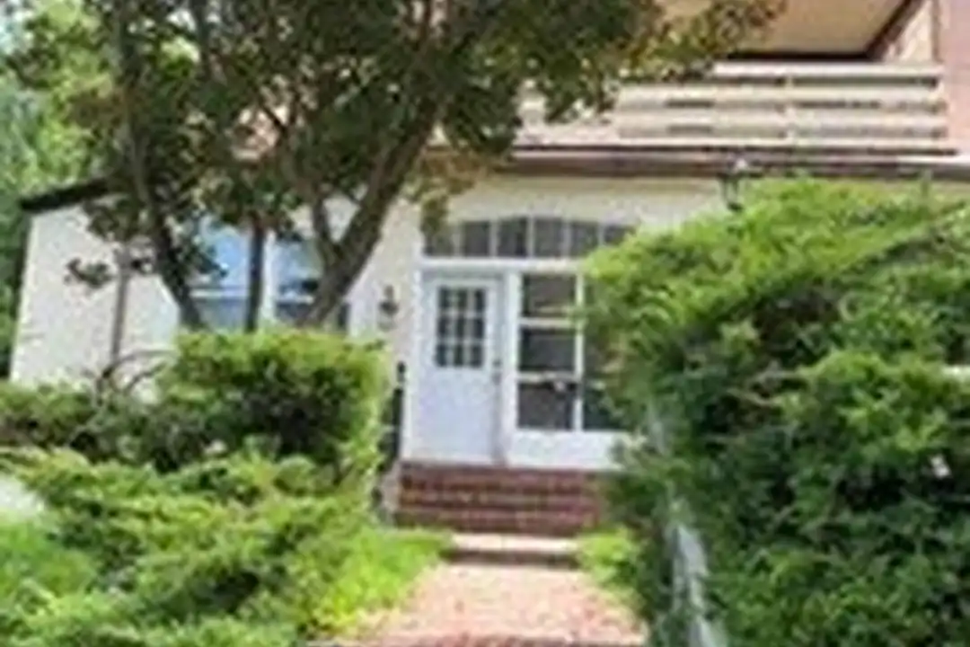 117 Christie St – photo 1 of 9