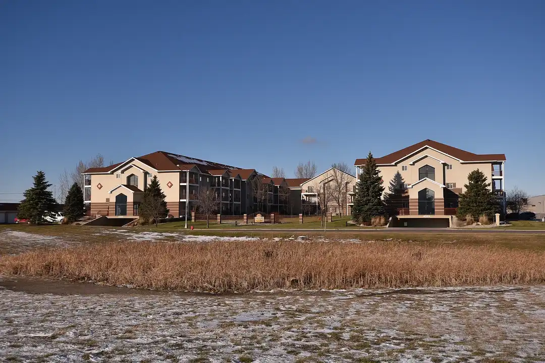 SunWest II Apartments – photo 1