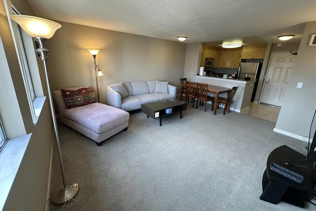 3440 Lebon Dr unit 4305 – pohled 3