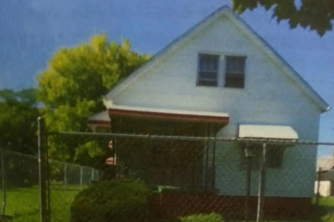 6147 Sheridan St – photo 1