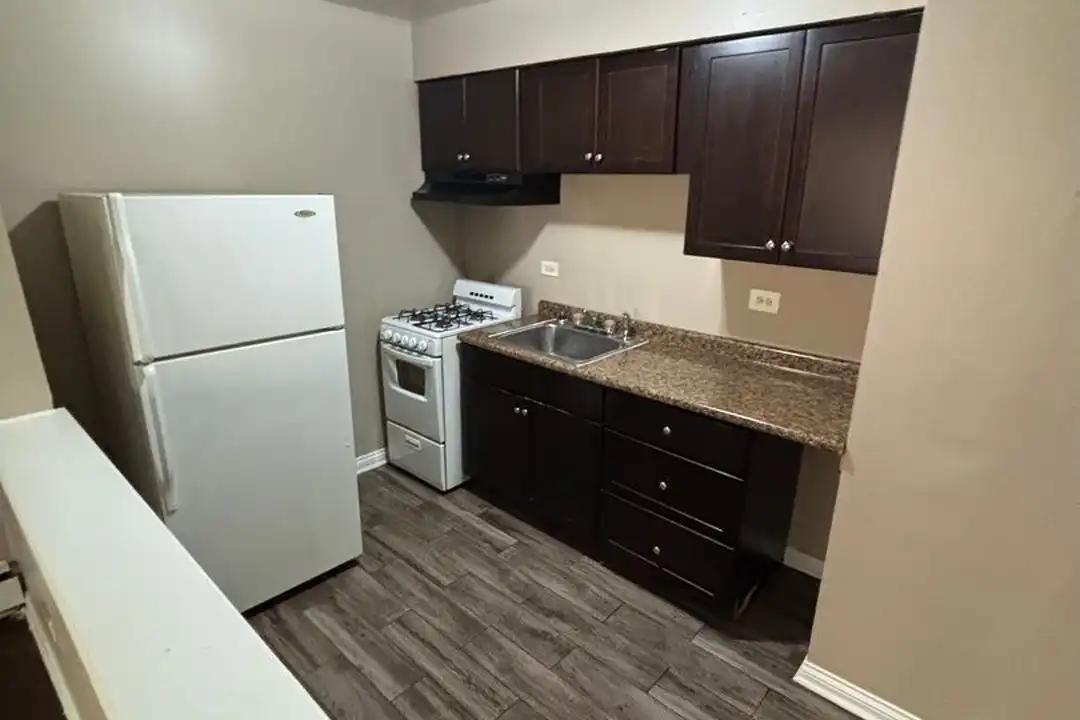 12510 Lincoln St unit 14 – photo 1 of 5