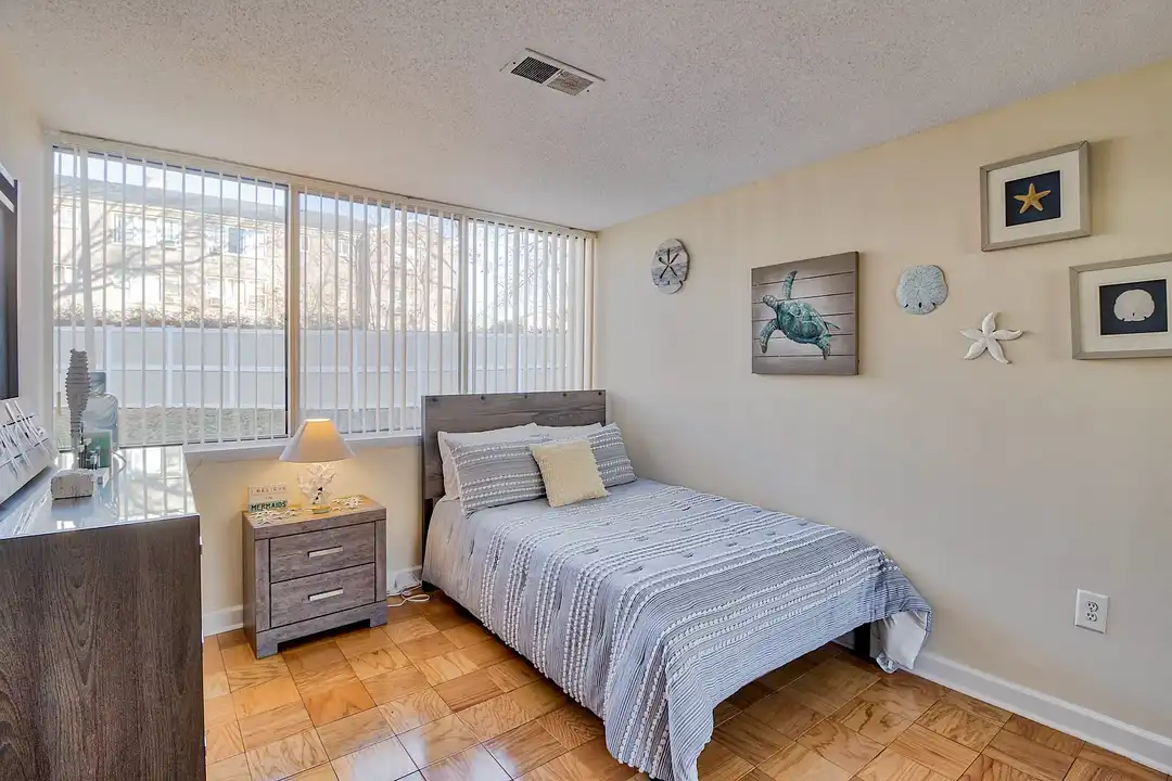 Heritage Park Apartments – photo 1 of 57