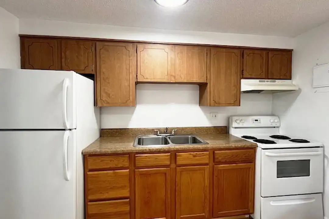 3300 S Clarkson St unit 104 - View 4