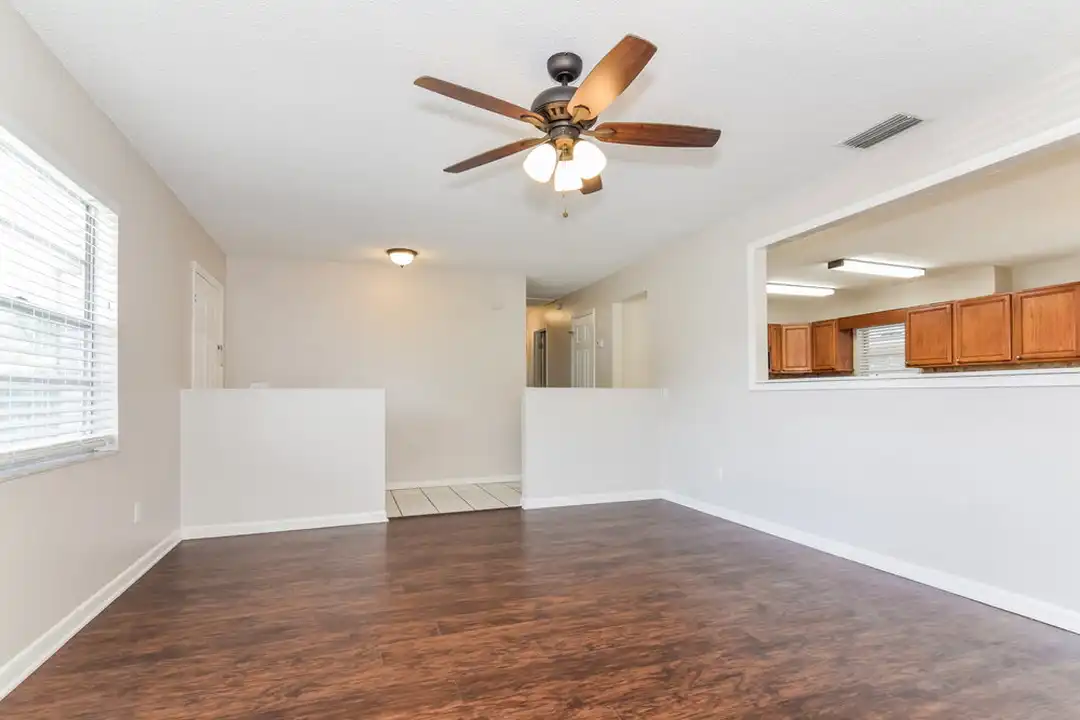 110 7th Jpv St - View 3