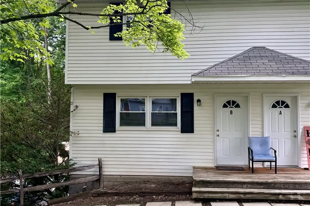 106 Dawson Dr – photo 1 of 16
