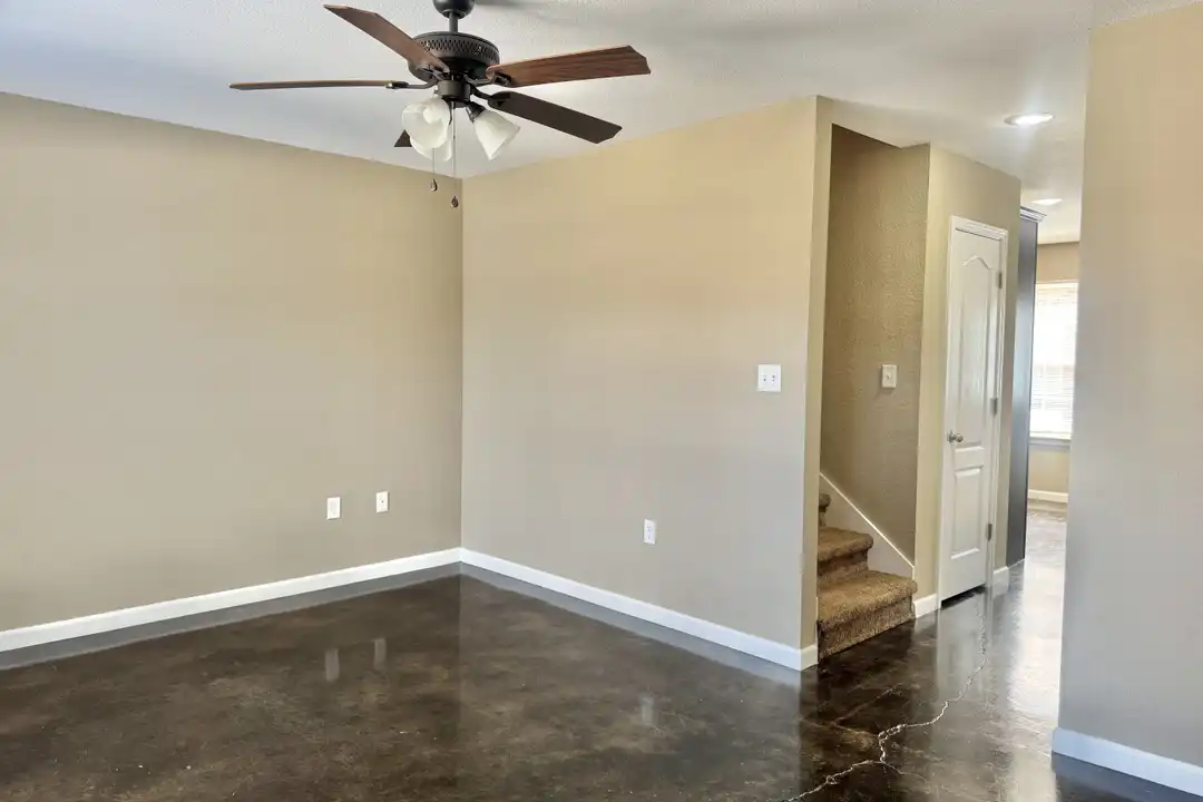 942 E Craighead Forest Rd unit 107 - View 4