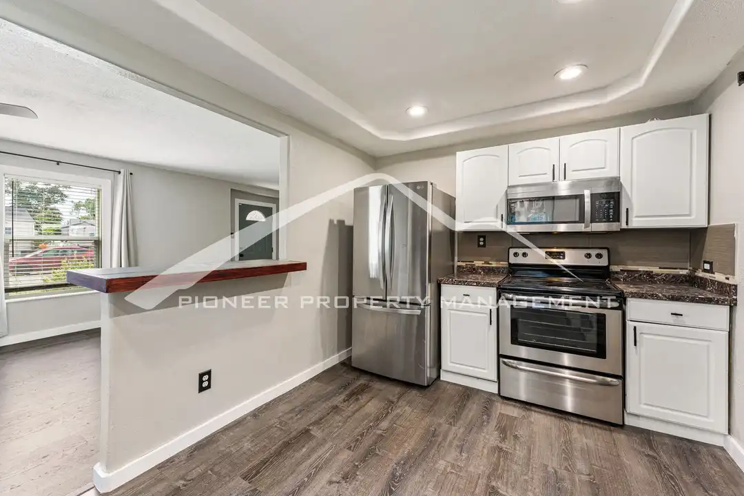 1735 W Burlington Pl - Bild 6
