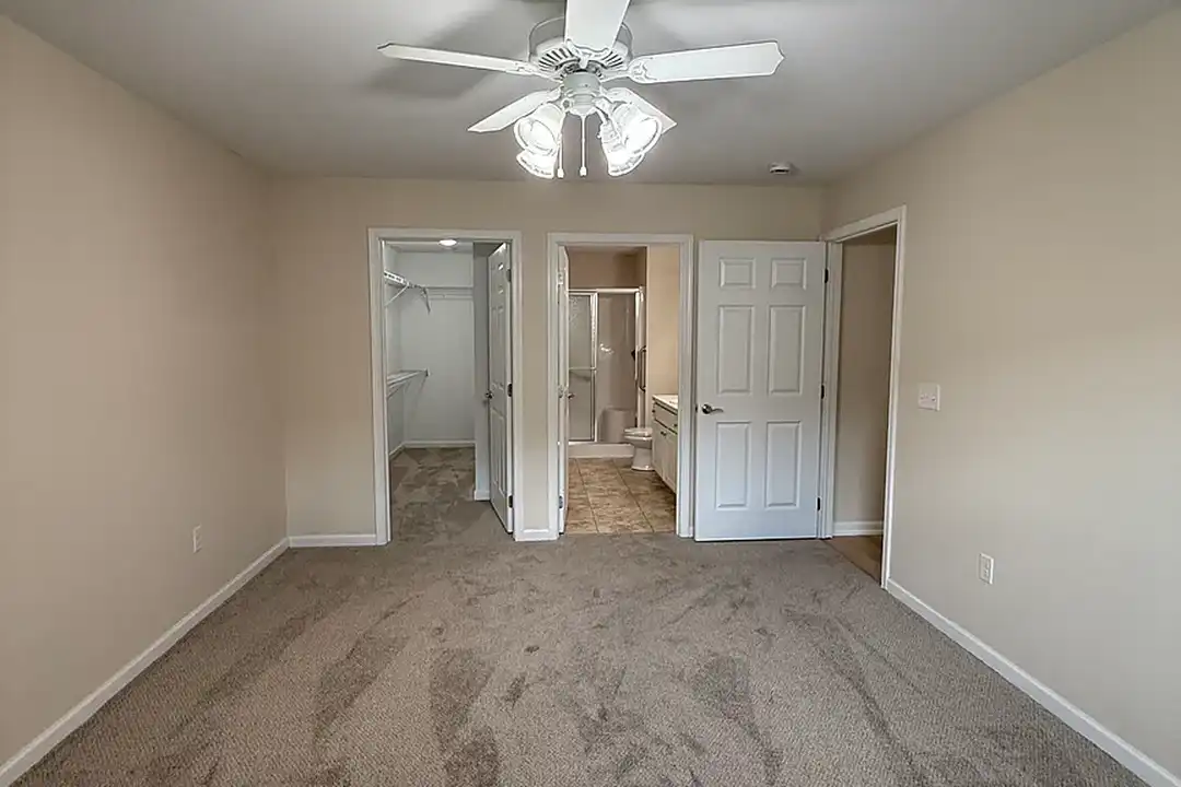 Wales Crossing Apartments – photo 1 of 20