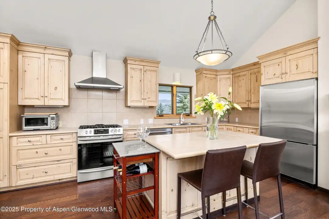 2310 Juniper Hill Rd - Aspen, CO | Rent.