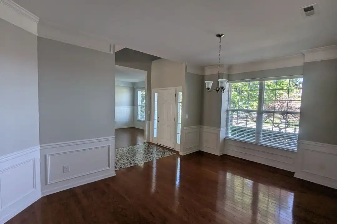 7894 Woodmere Dr - View 6