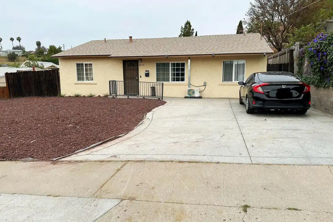 8044 Solana St – photo 1