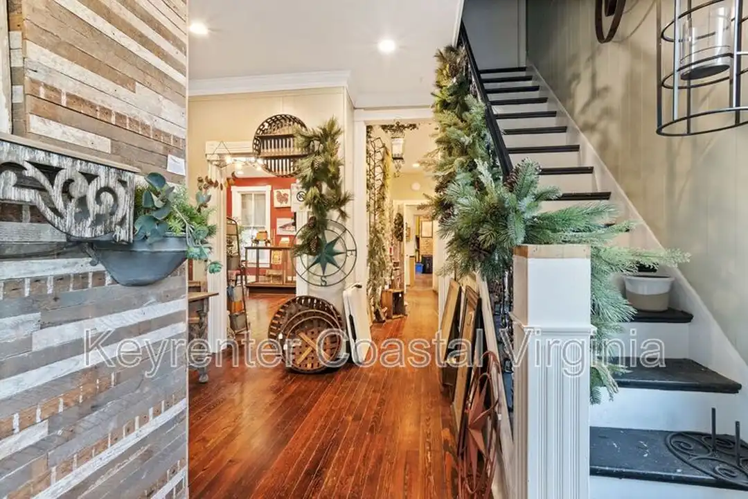338 Main St unit A - View 3