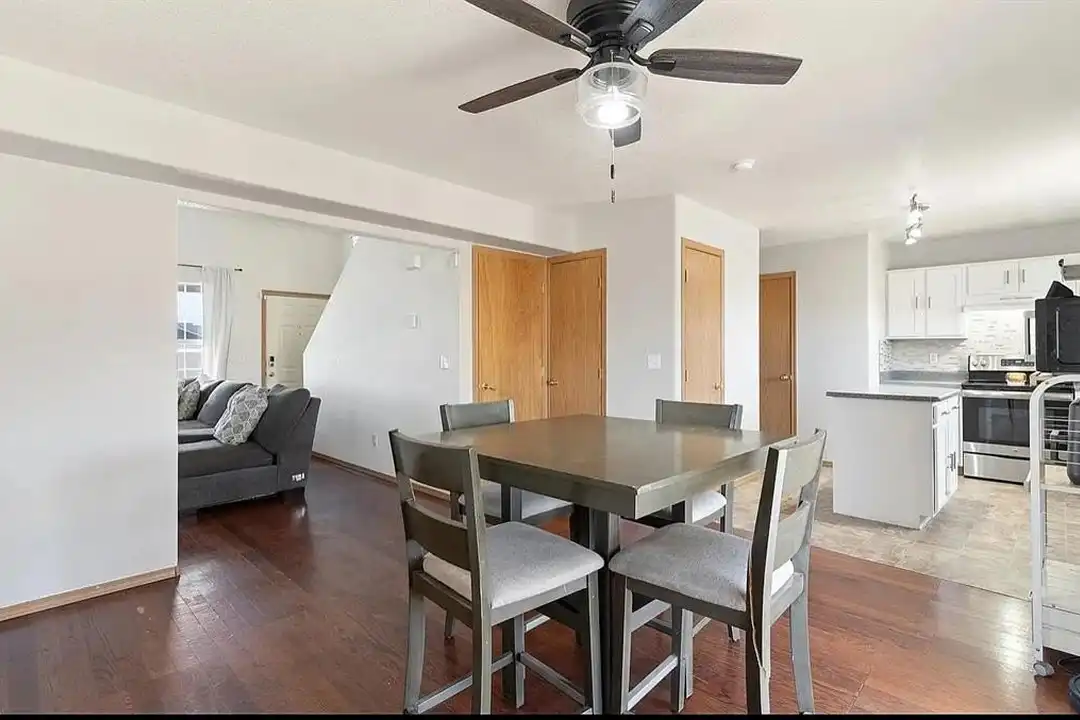 1256 Ancestra Dr - View 3