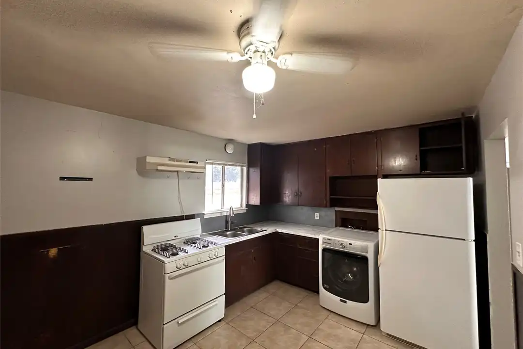5605 1/2 Jim Hogg Ave unit A - View 3