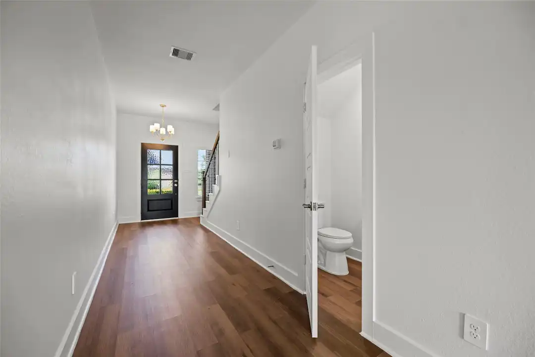 10603 Whitejacket - View 4