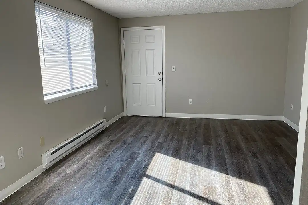 Malibu Apartments - View 3