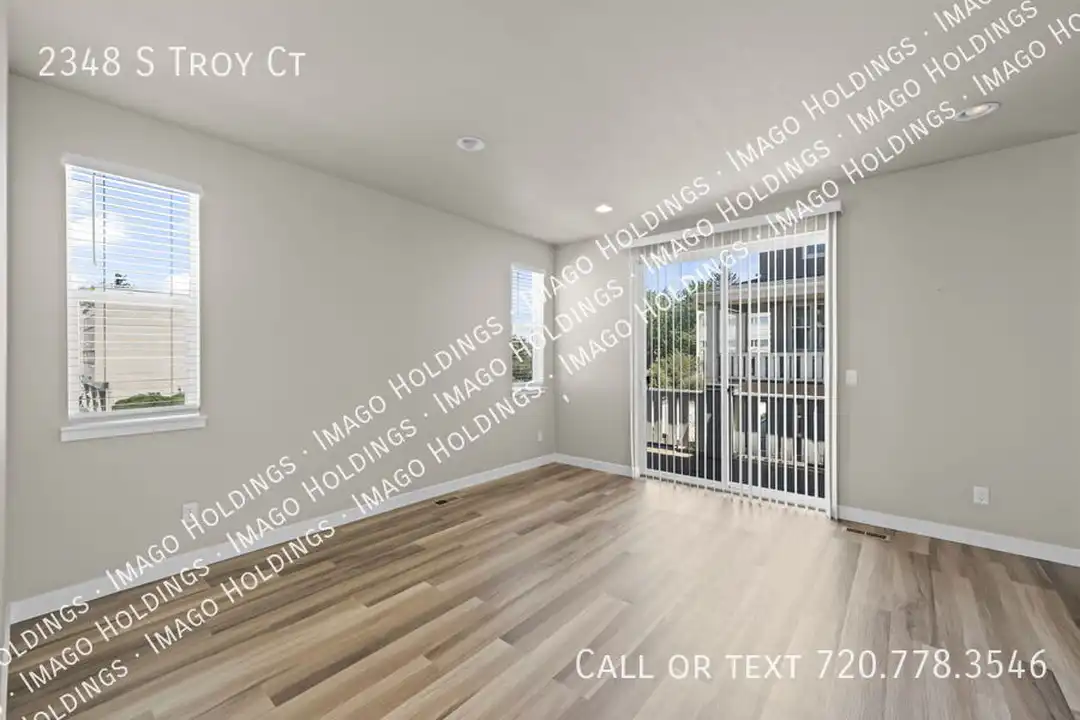 2348 S Troy Ct - View 3