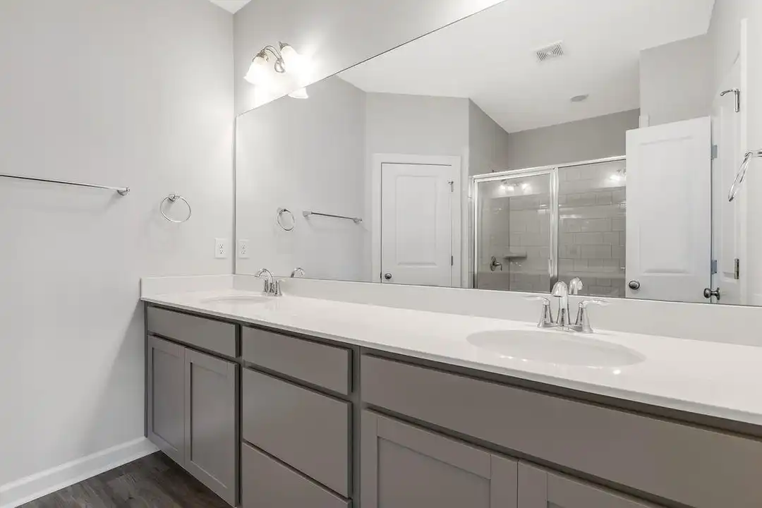 2761 Bell Dr SE - View 6