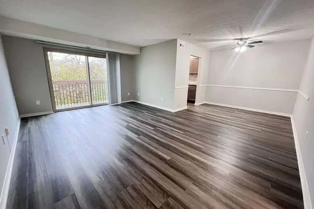 Hunter's Creek Apartments – photo 1 of 76