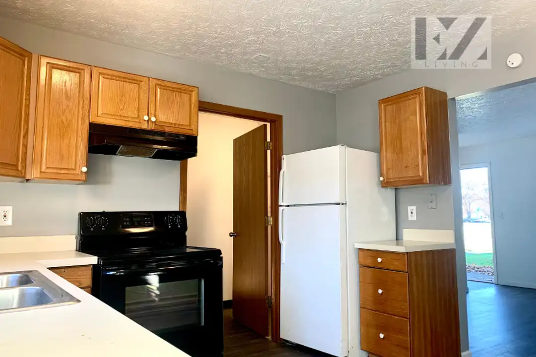1800 E 42nd St unit F – photo 1