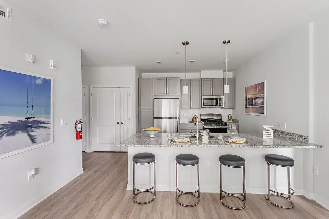 Glen Oaks Apartments - View 2
