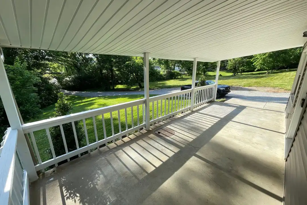 117 Clark Station Rd - View 2