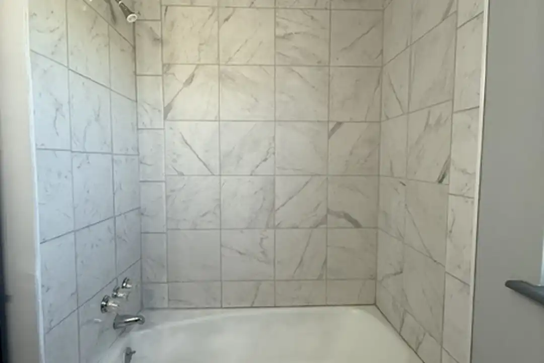 5440 48th St - More