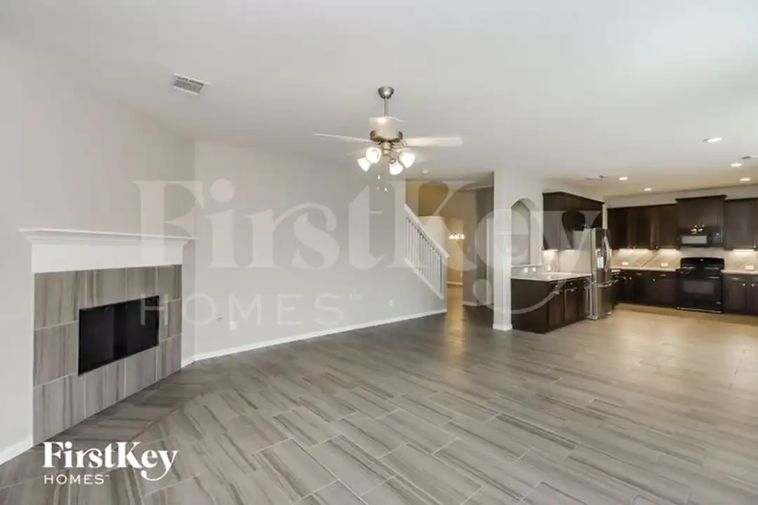 10107 Stone Briar Dr - View 4