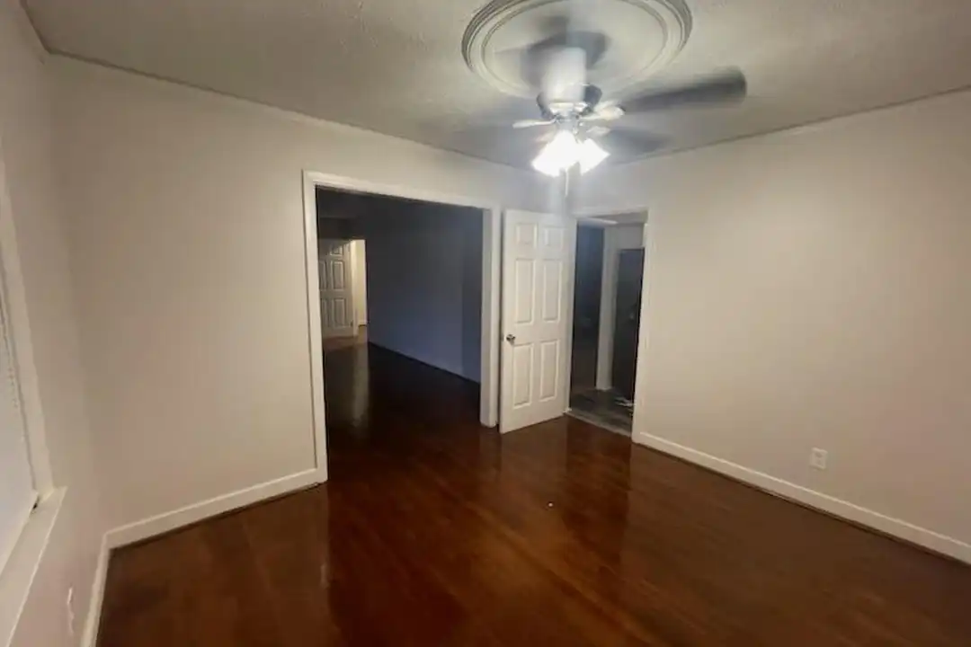 3224 Bronx Rd - View 5