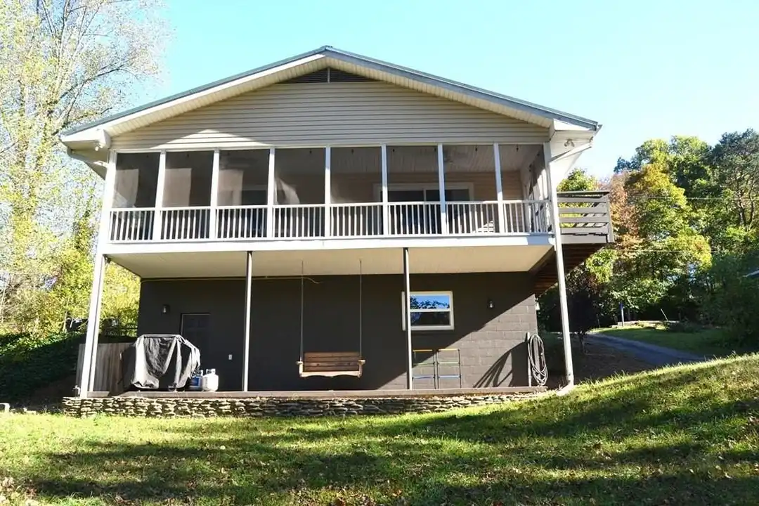 1416 Lake Emory Rd – photo 1 of 38