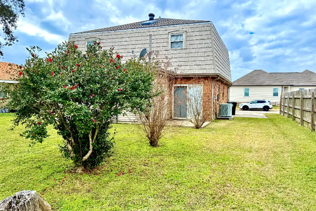3563 Kings Dr - View 5
