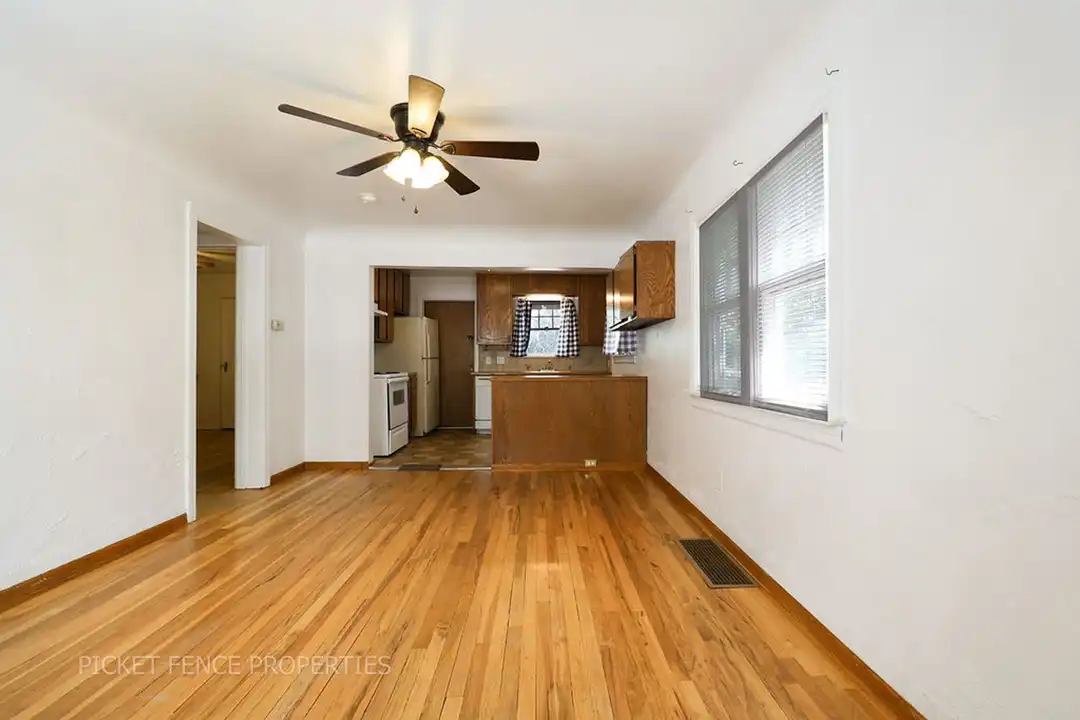 2216 9th Ave unit 2216 9th Avenue Unit A - More