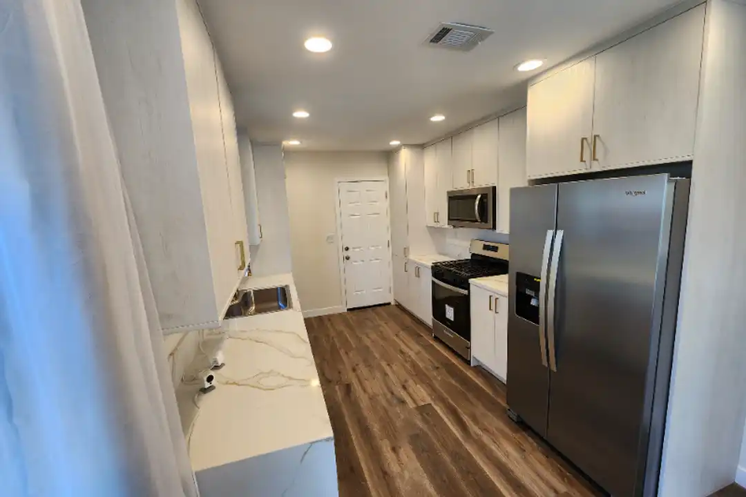 1364 Belle St unit 1 – photo 1