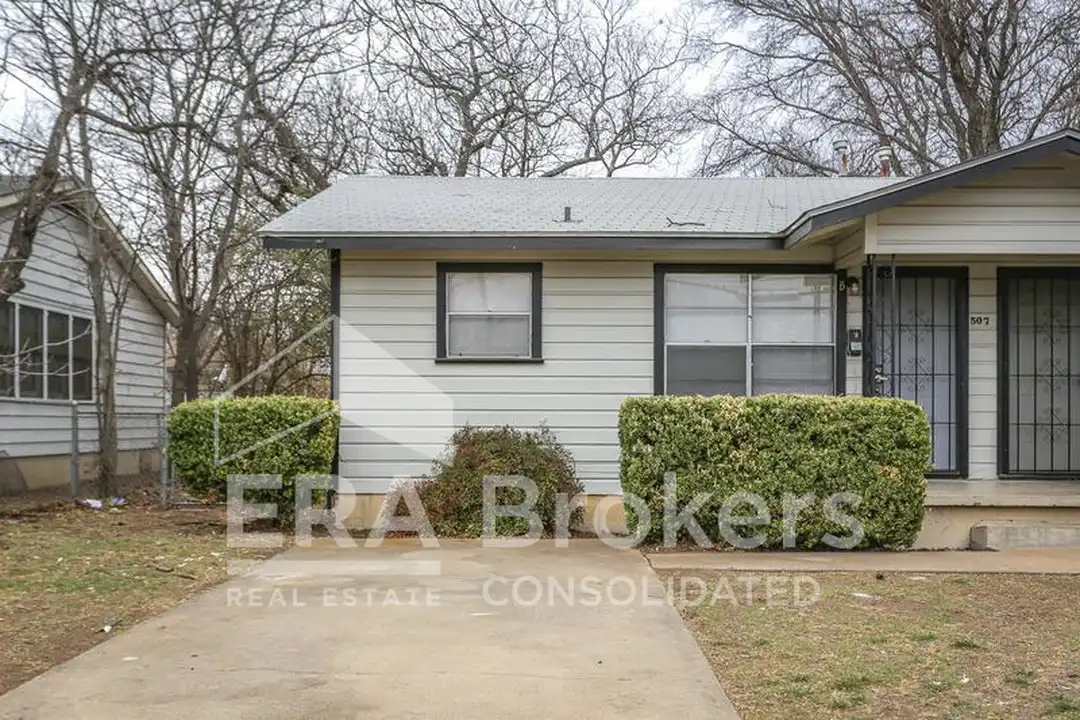 507 Adams Ave unit B - View 2