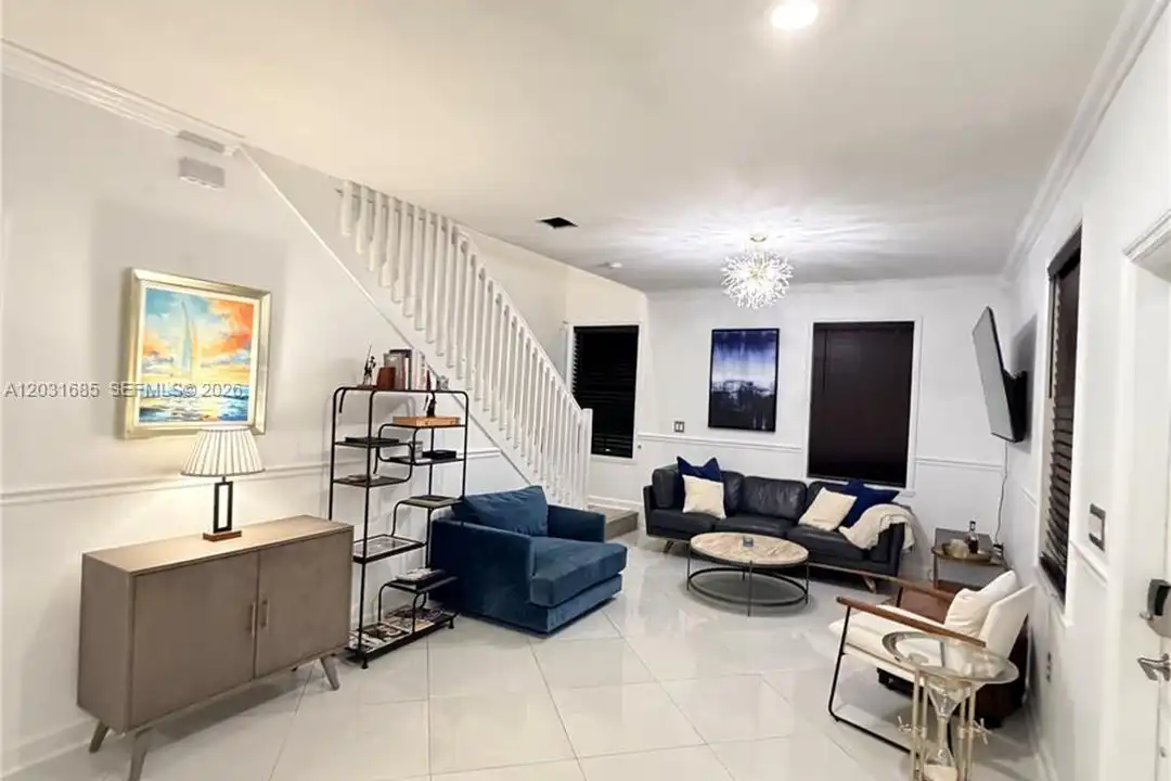 1502 SW 29th St - View 5