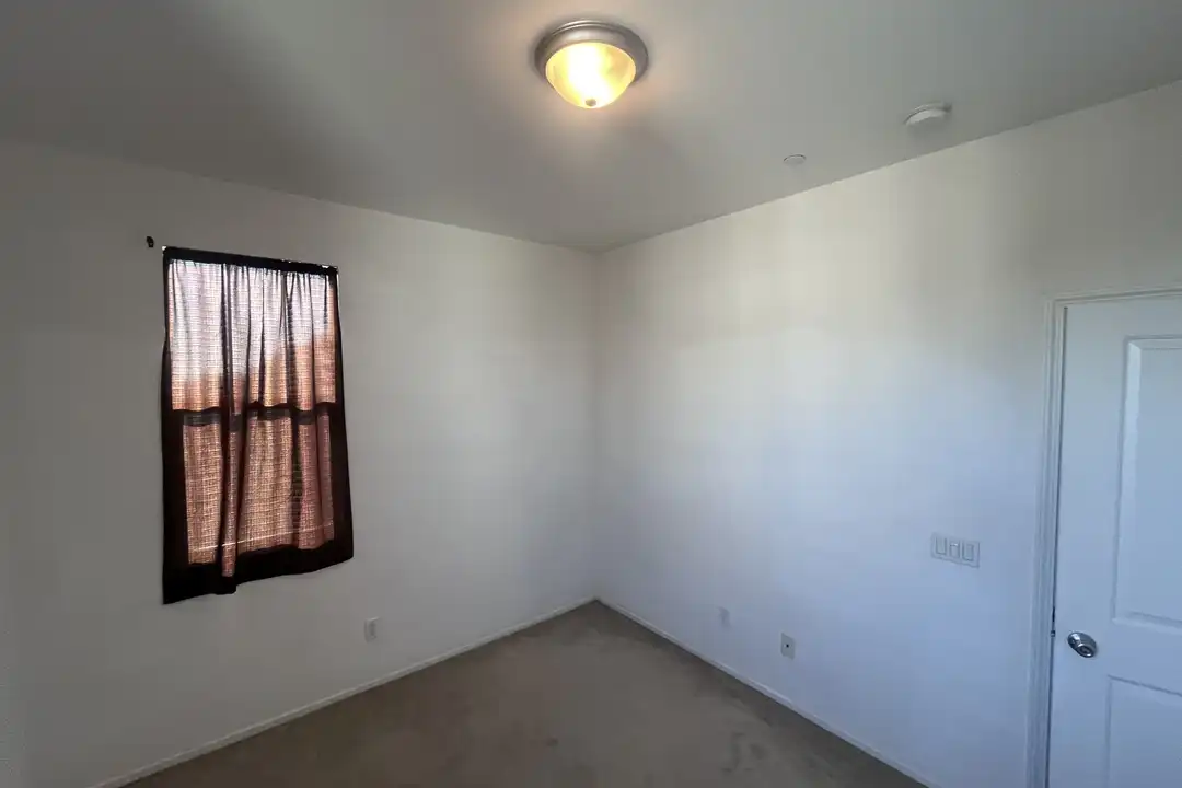 4034 Boulder Dr – photo 1 of 15