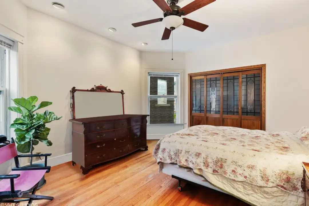 1119 W North Shore Ave unit 2 - View 5