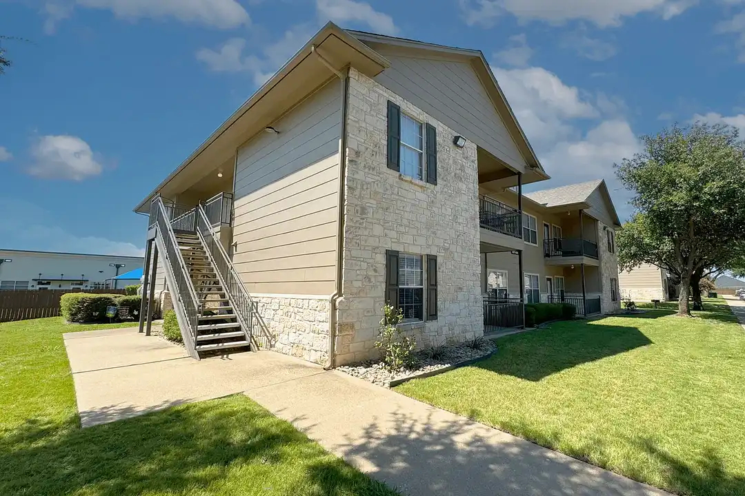 Riviera Apartments – photo 1