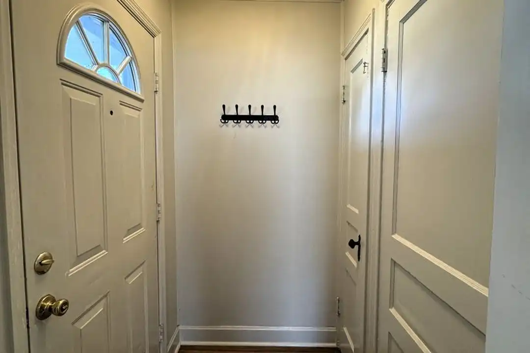 2028 Princeton Blvd SW - View 3